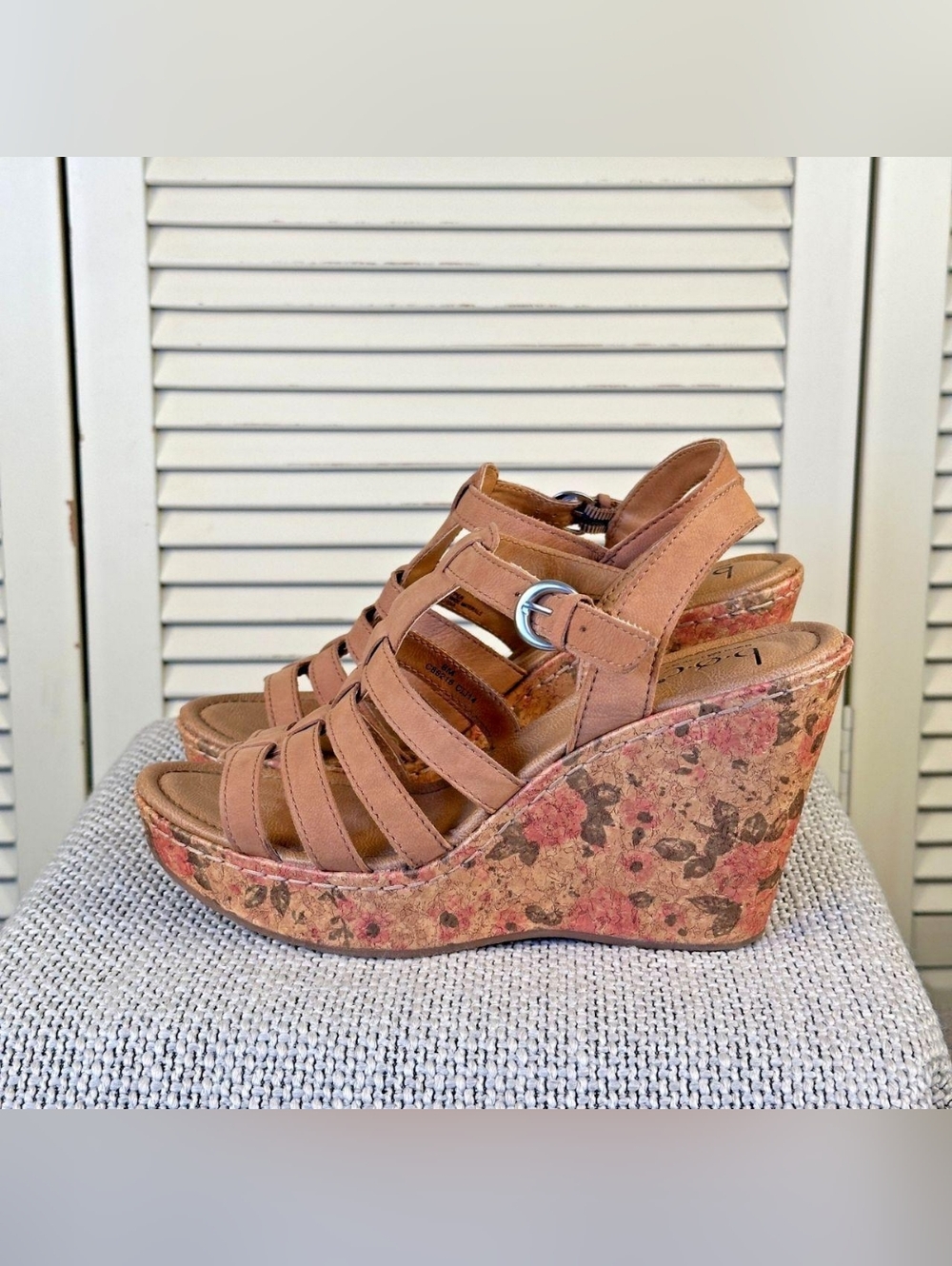 B.O.C. Born Concept Strappy Cork Rose Wedge Sandals Size 8